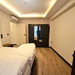 Halij Suite